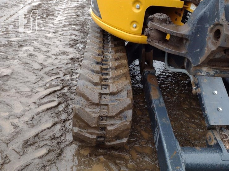 2023-deere-30g-image-42