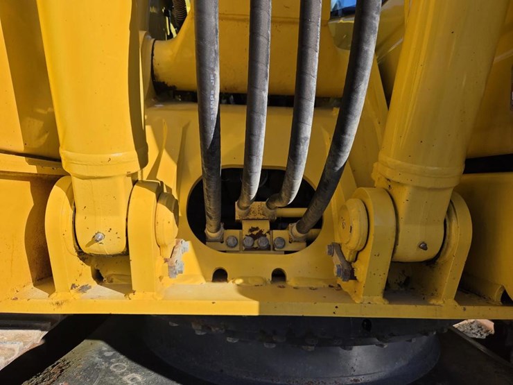 2021-komatsu-pc130-11-image-25