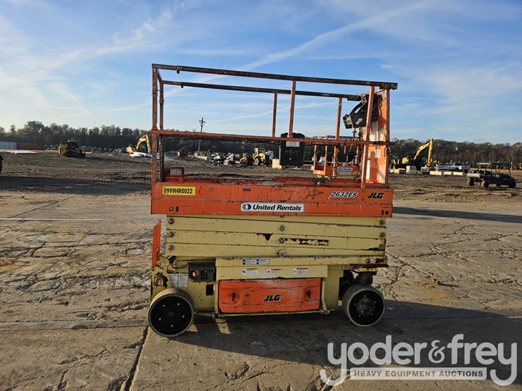 2016-jlg-2632es-image-5