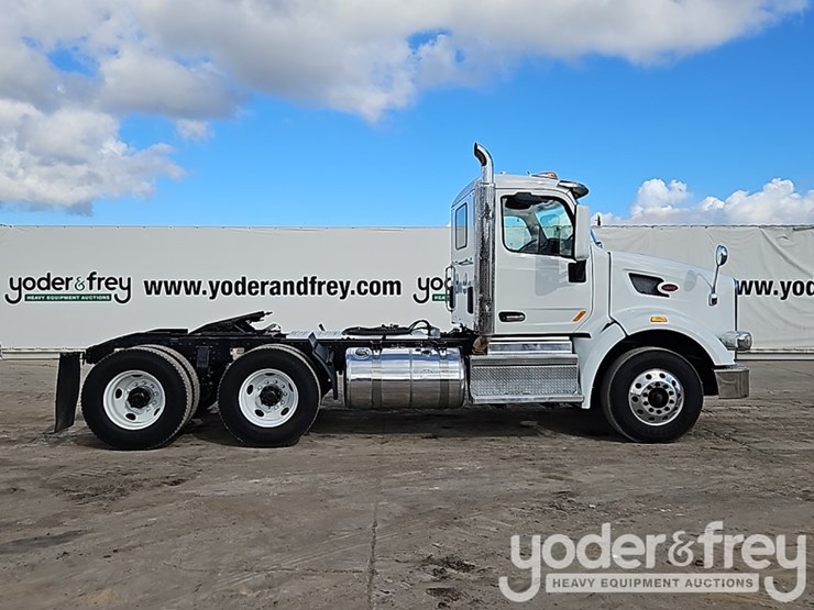 2020-peterbilt-567-image-6