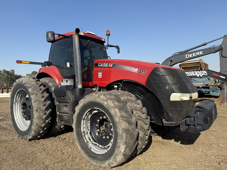 case-ih-315-magnum-image-1