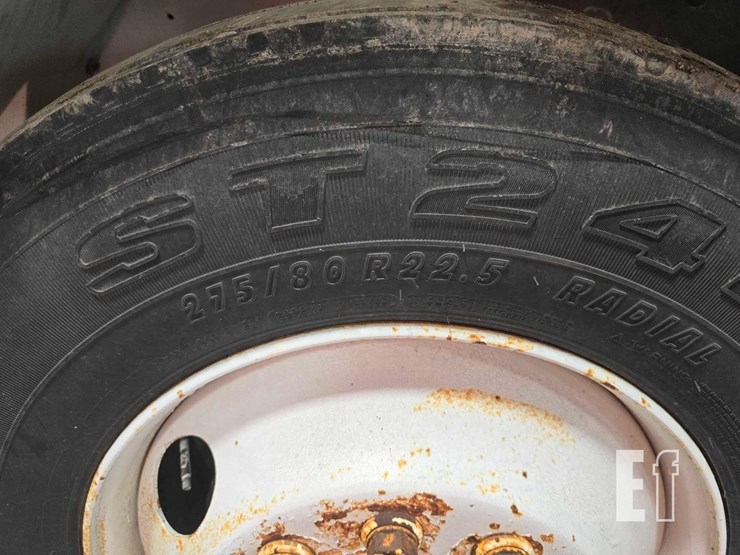 1998-international-4700-image-25