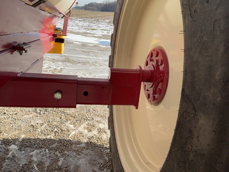 loftness-fs800-fertilizer-spreader-image-66