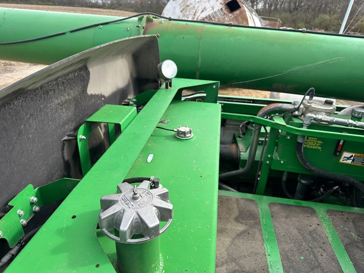 #38409-•-2014-john-deere-s680s-prwd-combine-image-62