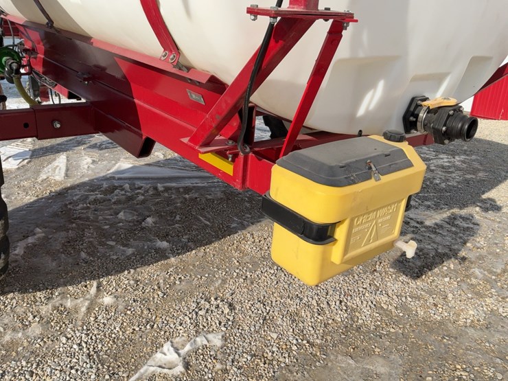 loftness-fs800-fertilizer-spreader-image-70