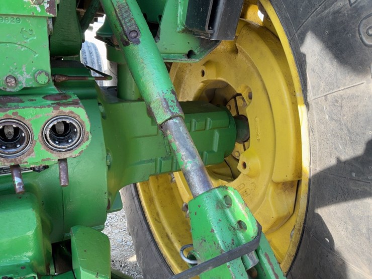 1980-john-deere-4440-image-37