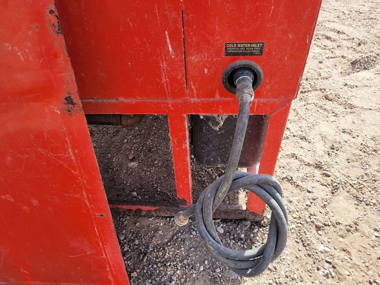 hotsy-3,000-psi,-8gpm-pressure-washer-image-4