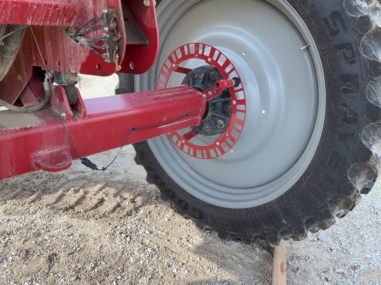 2024-hardi-commander-45-pull-type-sprayer-image-39