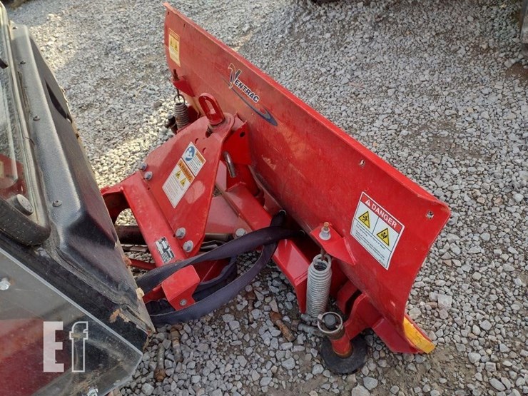 ventrac-3400l-lawn-mower-w/blade-&-broom-image-18