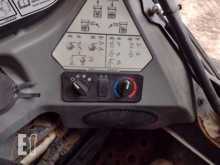 2016-bobcat-s590-image-8