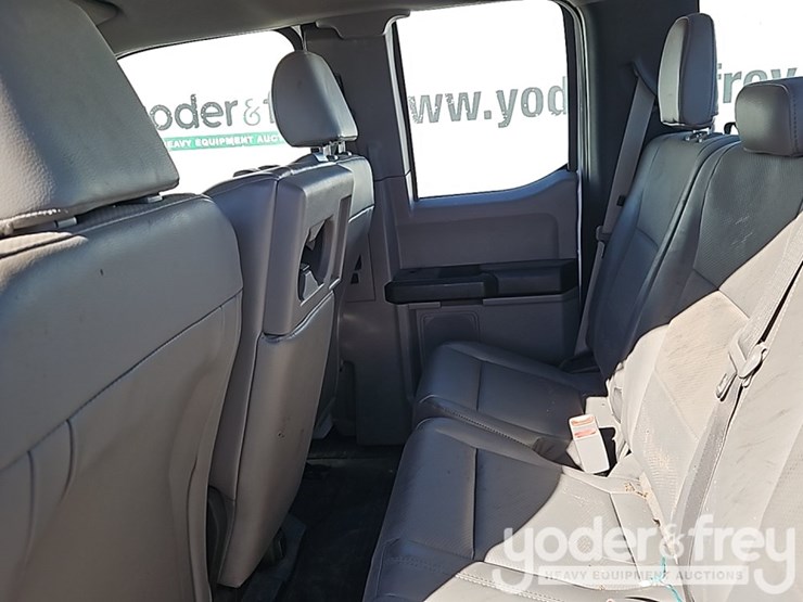 2015-ford-f150-xl-image-20