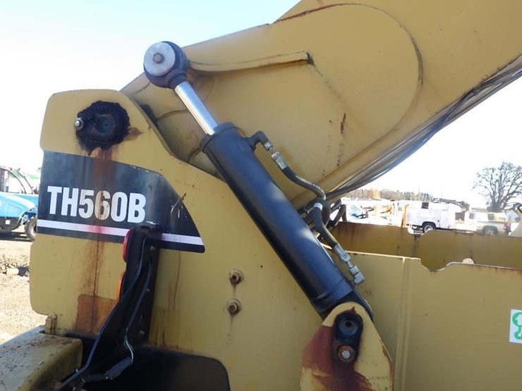 caterpillar-th560b-image-8