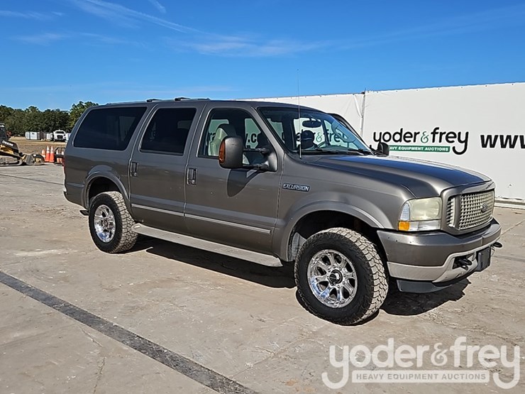 2004-ford-excursion-limited-image-7