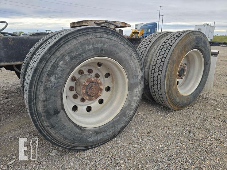 kenworth-t600-image-19