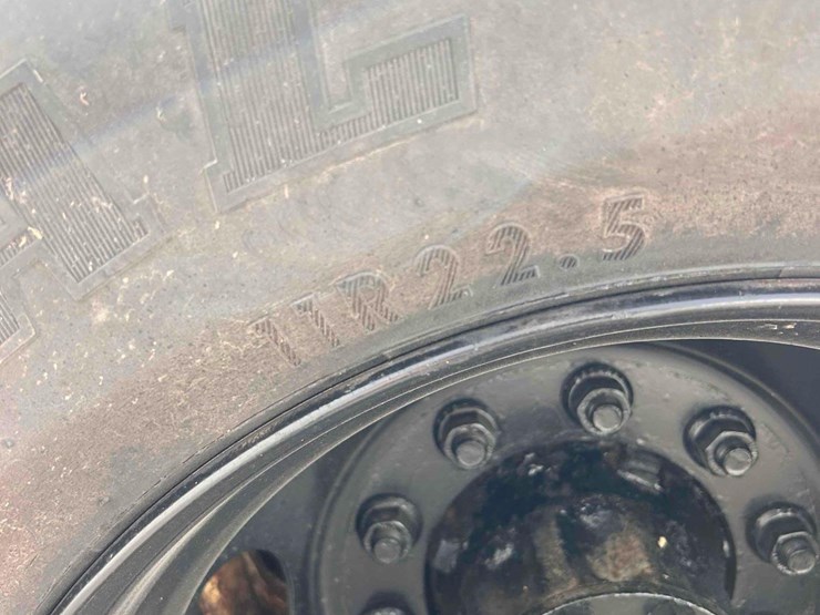 2002-international-dt466-image-13