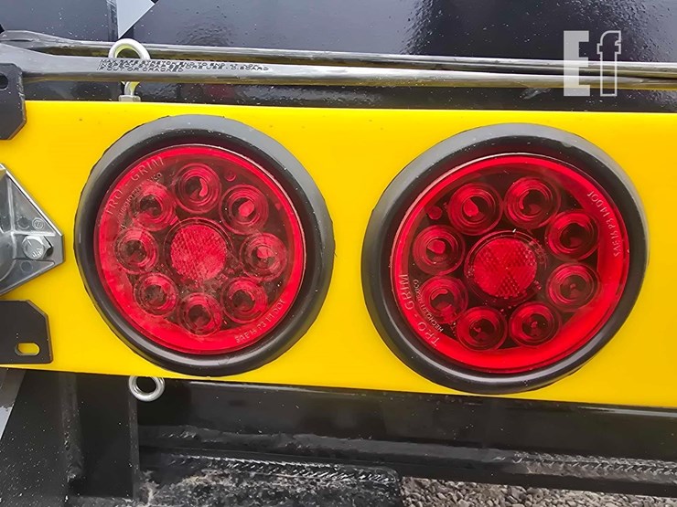 2025-neks-fifth-wheel-wrecker-attachment-image-9