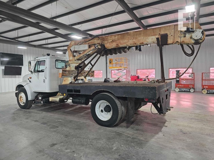 1998-international-4700-image-4