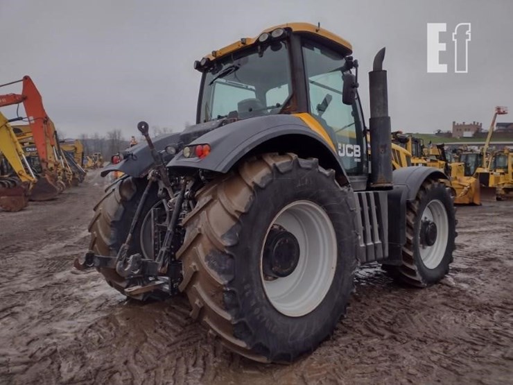 jcb-fastrac-8250-image-27