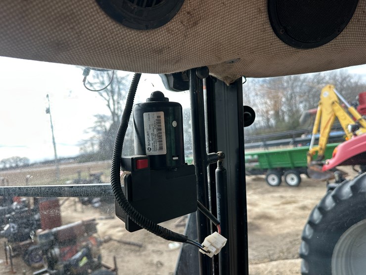 #38413-•-case-125a-mfwd-tractor-image-68