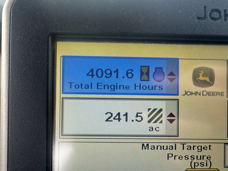 2014-john-deere-r4038-image-98