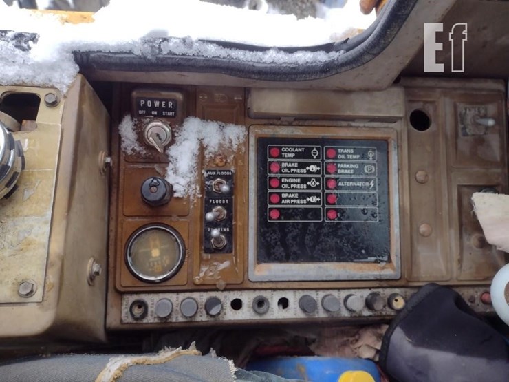 caterpillar-it28-image-9