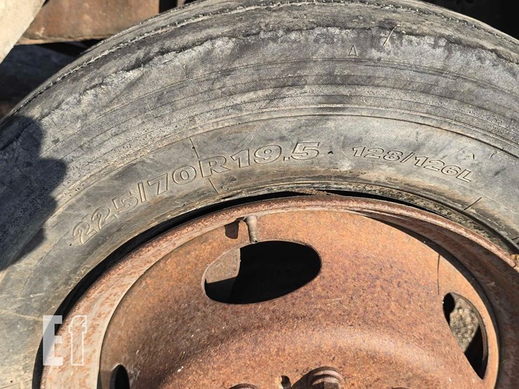 2012-ford-f550-image-26