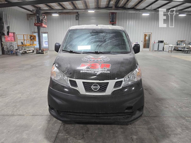 2014-nissan-nv200-image-7