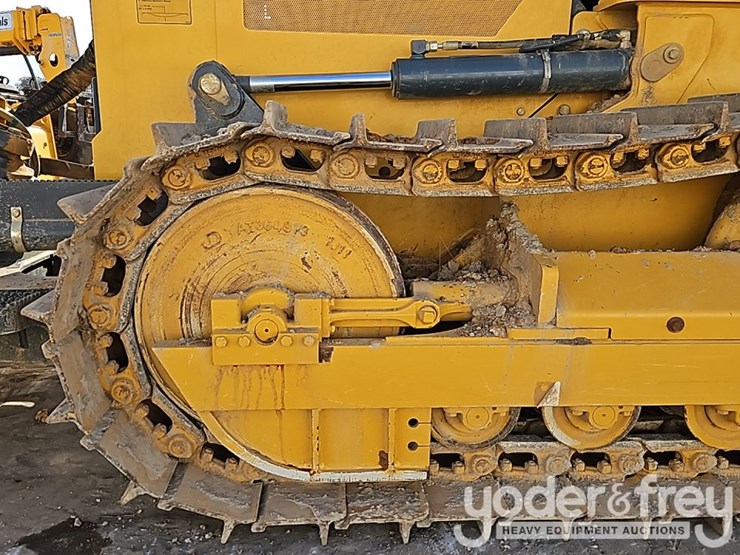 2022-deere-450k-image-18