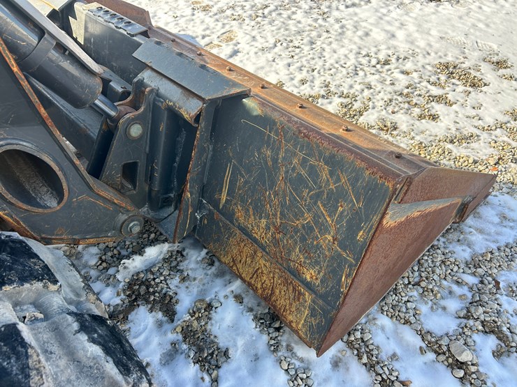 new-holland-c245-image-9