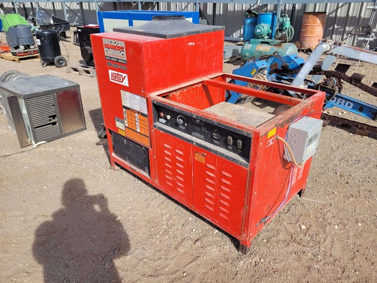 hotsy-3,000-psi,-8gpm-pressure-washer-image-2