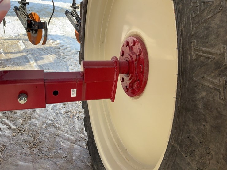 loftness-fs800-fertilizer-spreader-image-76