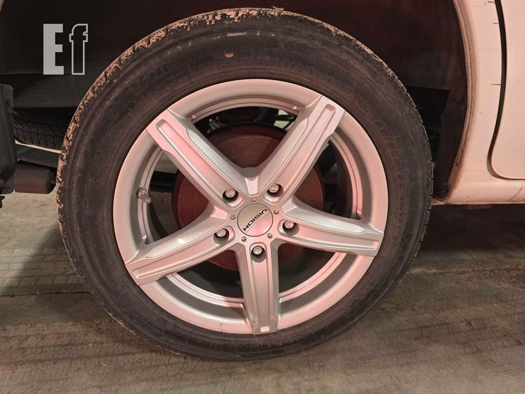 2014-nissan-nv200-image-22