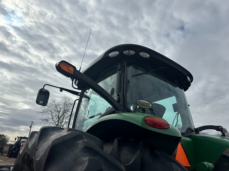 2010-john-deere-8345r-image-32