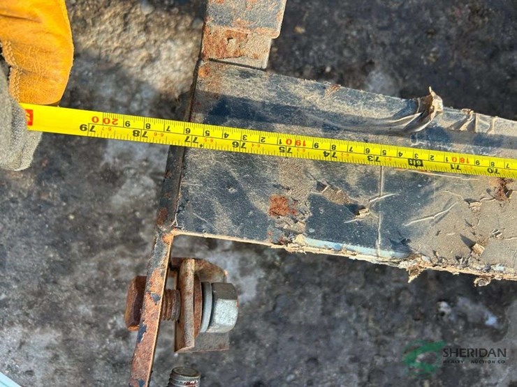 tooth-cutting-edge-for-skid-steer-bucket-image-5