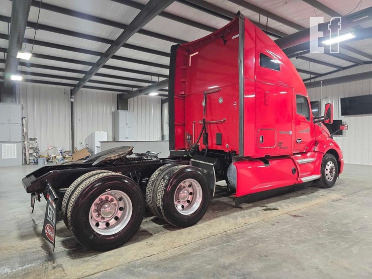 2020-kenworth-t680-image-3