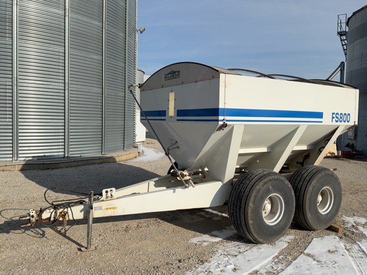 loftness-fs800-fertilizer-spreader-image-1