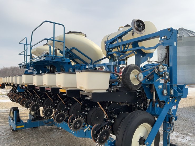 kinze-3600-image-60