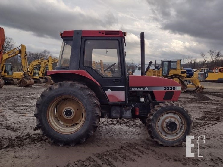 1996-case-ih-3230-image-3