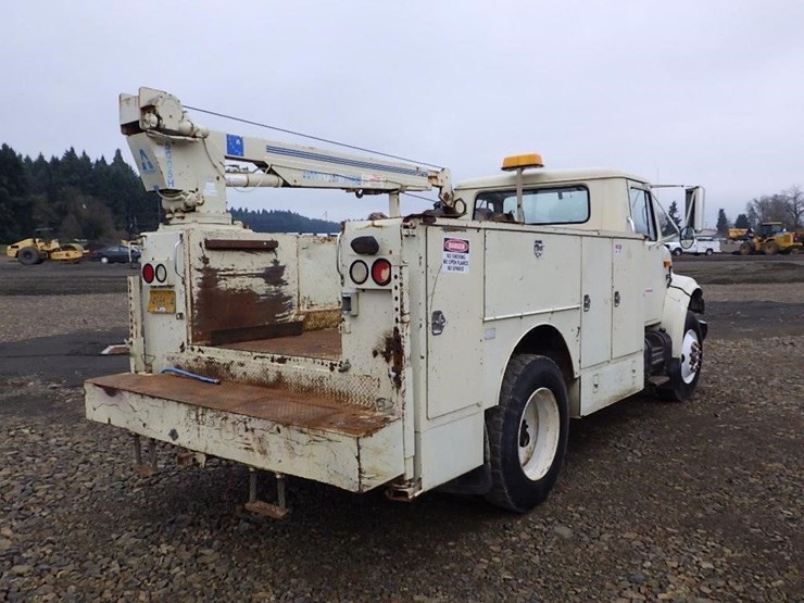 1991-international-4700-image-4