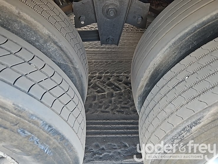 2014-wabash-53'-tandem-axle-enclosed-trailer,-68,000lb-gvwr-image-8