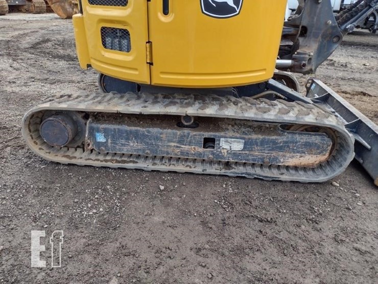 2022-deere-26g-image-26