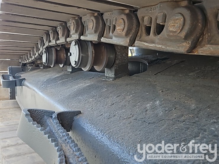 2016-komatsu-pc360-lc-11-image-22