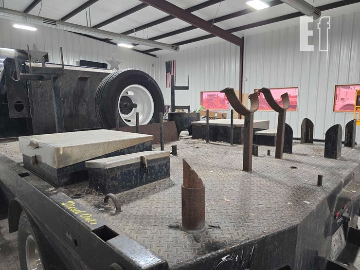 2004-ford-f350-image-17