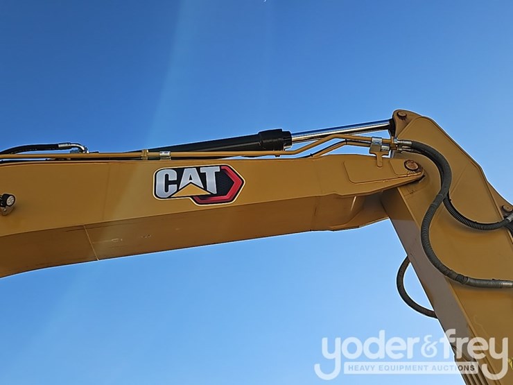 2023-caterpillar-340-image-14