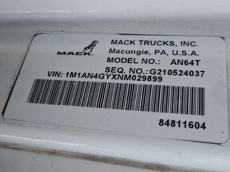2022-mack-anthem-t/a-wet-kit-day-cab-truck-tractor-image-5
