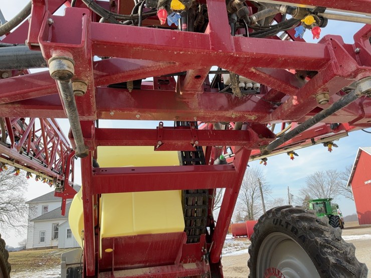 2024-hardi-commander-45-pull-type-sprayer-image-37