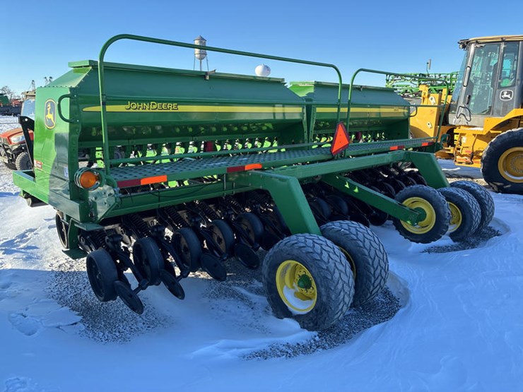 john-deere-1590-image-22