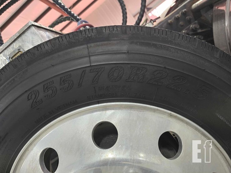 2005-mack-vision-cxn613-image-25