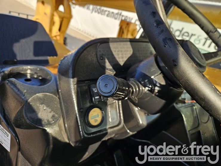 2015-jcb-507-42-image-26