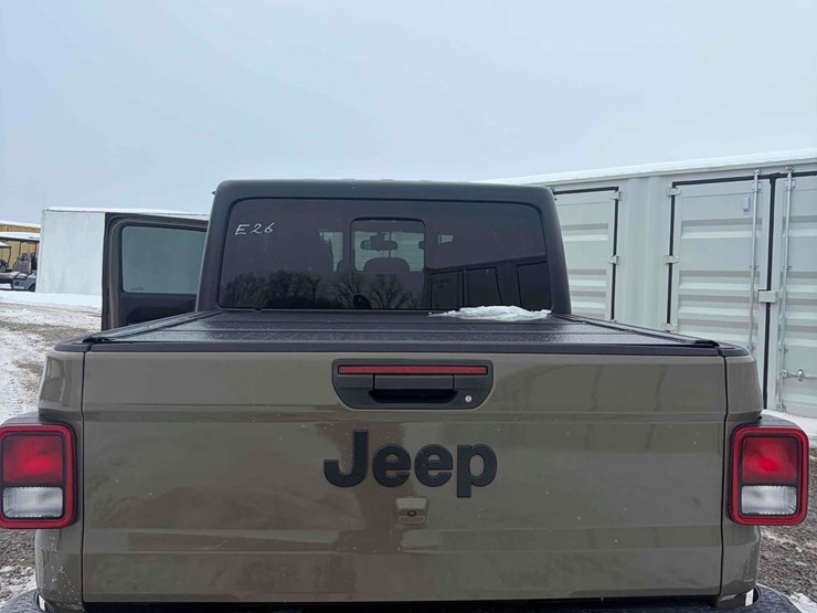 2020-jeep-gladiator-image-3